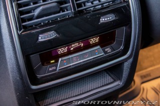 BMW X6 xDrive M40i / DPH / HEAD 2021