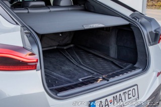 BMW X6 xDrive M40i / DPH / HEAD 2021