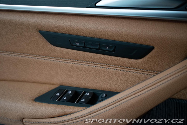 BMW 5 530d xD LASER*TAŽNÉ*ZÁRUK 2023