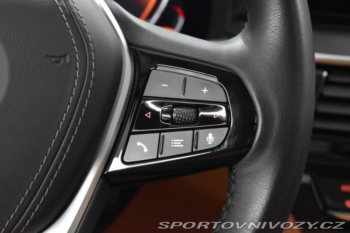 BMW 5 530d xD REZERVACE 2023