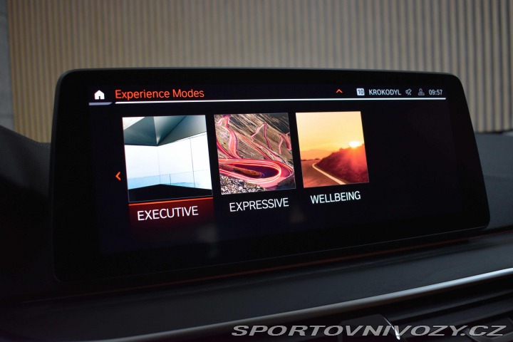 BMW 5 530d xD REZERVACE 2023