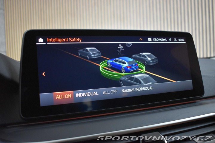 BMW 5 530d xD REZERVACE 2023