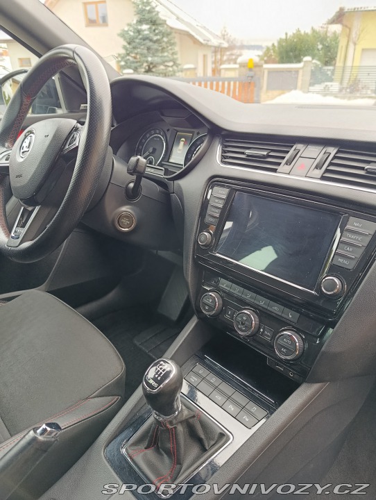 Škoda Octavia RS Nadstandard výbava 2014