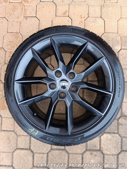 Škoda Octavia RS Nadstandard výbava 2014