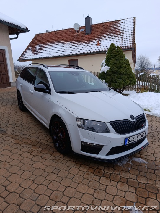 Škoda Octavia RS Nadstandard výbava 2014
