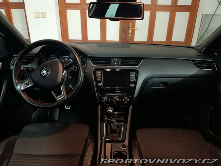 Škoda Octavia RS Nadstandard výbava 2014