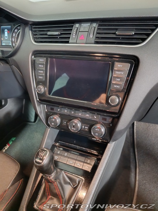 Škoda Octavia RS Nadstandard výbava 2014