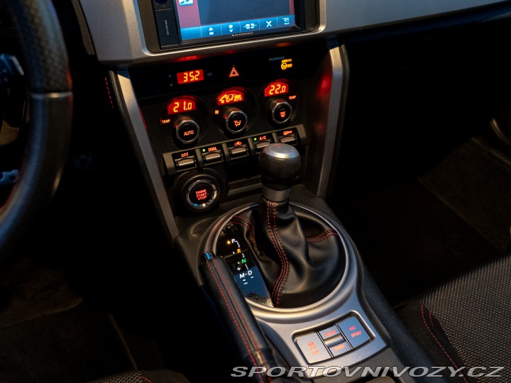 Subaru BRZ 2.0 AT, plný servis 2013