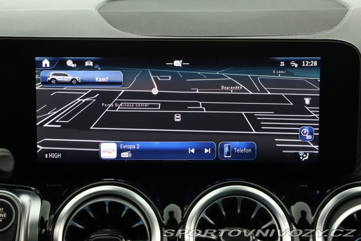 Mercedes-Benz Ostatní modely GLB AMG Line GLB 220 d 4MATIC 2024