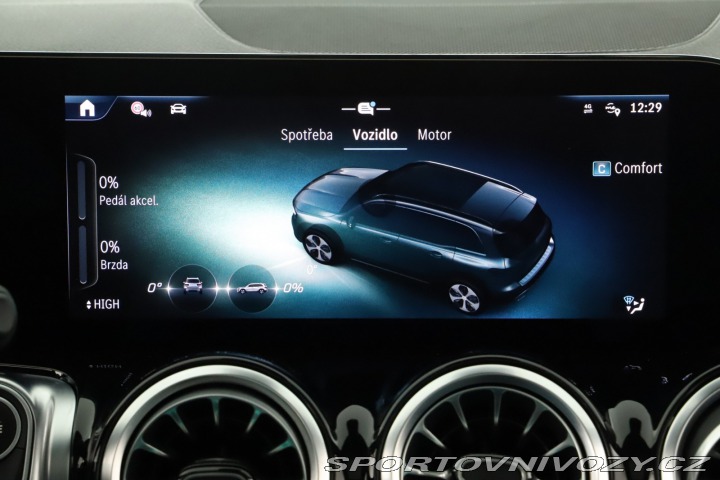 Mercedes-Benz Ostatní modely GLB AMG Line GLB 220 d 4MATIC 2024