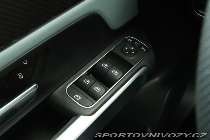 Mercedes-Benz Ostatní modely GLB AMG Line GLB 220 d 4MATIC 2024