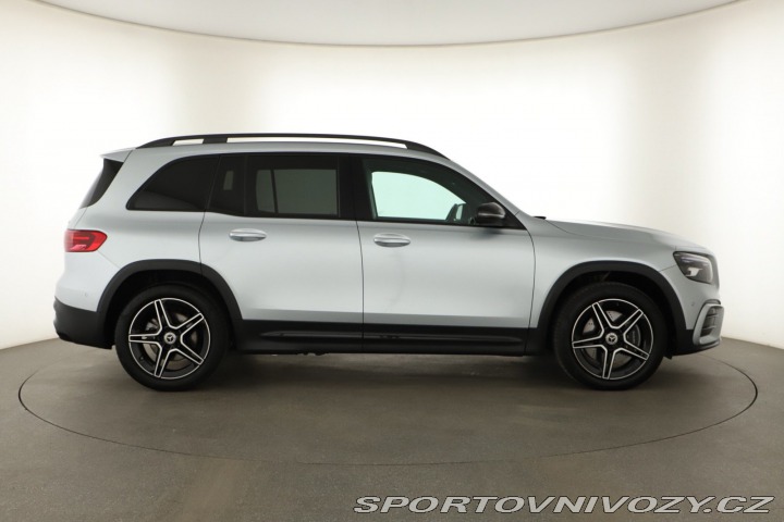 Mercedes-Benz Ostatní modely GLB AMG Line GLB 220 d 4MATIC 2024
