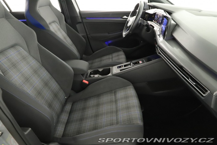 Volkswagen Golf GTE 2021