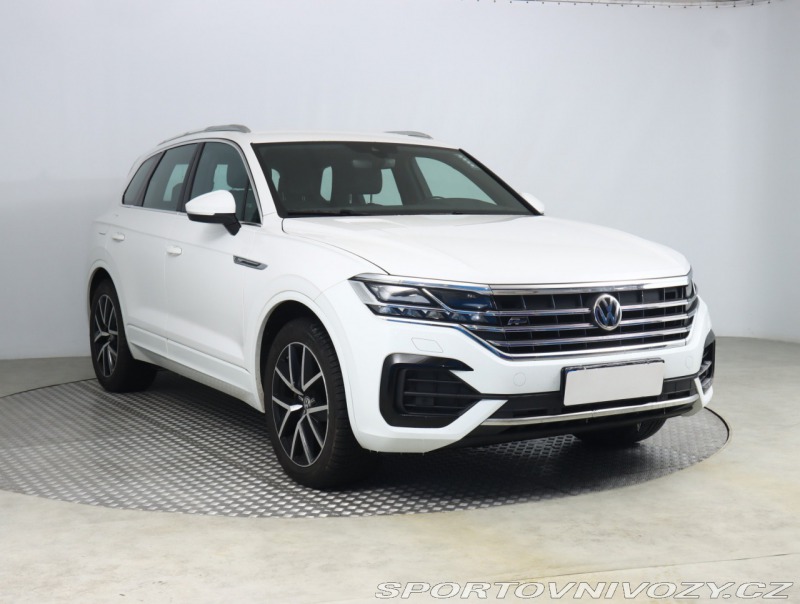 Volkswagen Ostatní modely Touareg R-Line 3.0 TDI