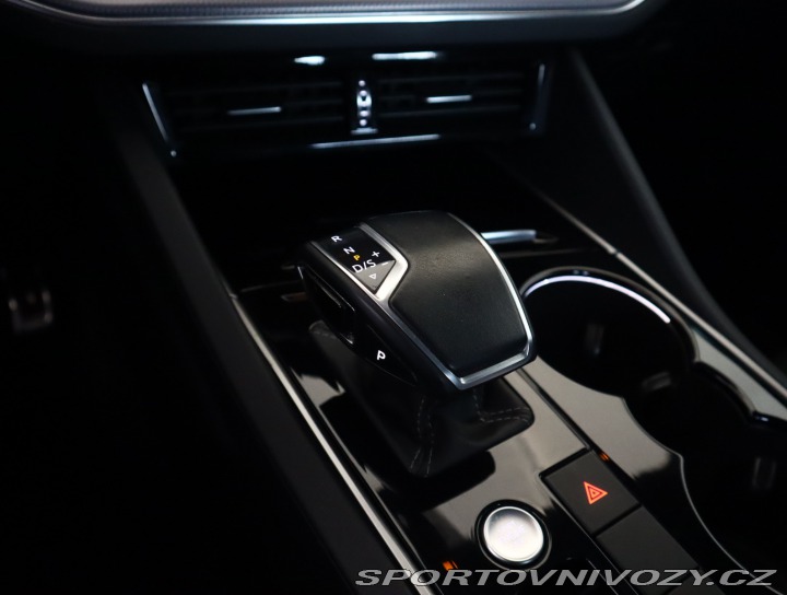 Volkswagen Ostatní modely Touareg R-Line 3.0 TDI 2020
