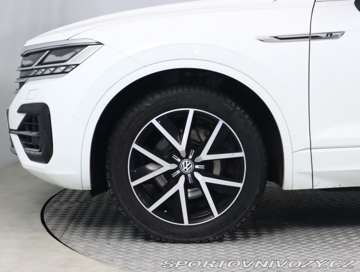 Volkswagen Ostatní modely Touareg R-Line 3.0 TDI 2020