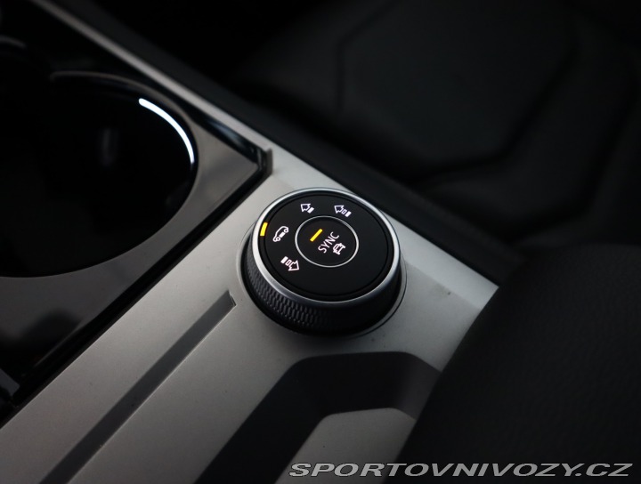 Volkswagen Ostatní modely Touareg R-Line 3.0 TDI 2020