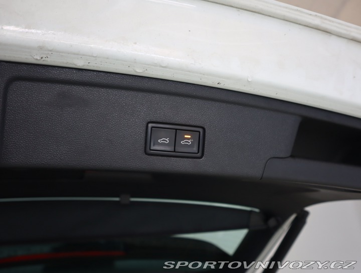 Volkswagen Ostatní modely Touareg R-Line 3.0 TDI 2020