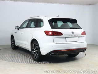 Volkswagen Ostatní modely Touareg R-Line 3.0 TDI 2020