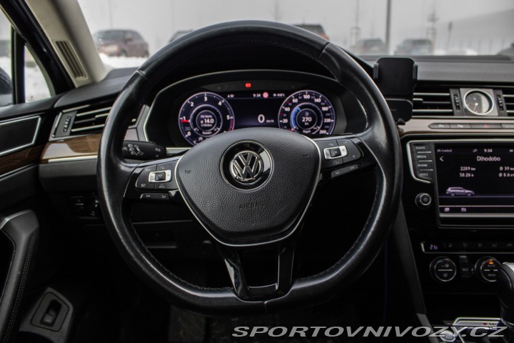 Volkswagen Ostatní modely Passat Variant Variant  2.0 BiTDI 240k B 2015