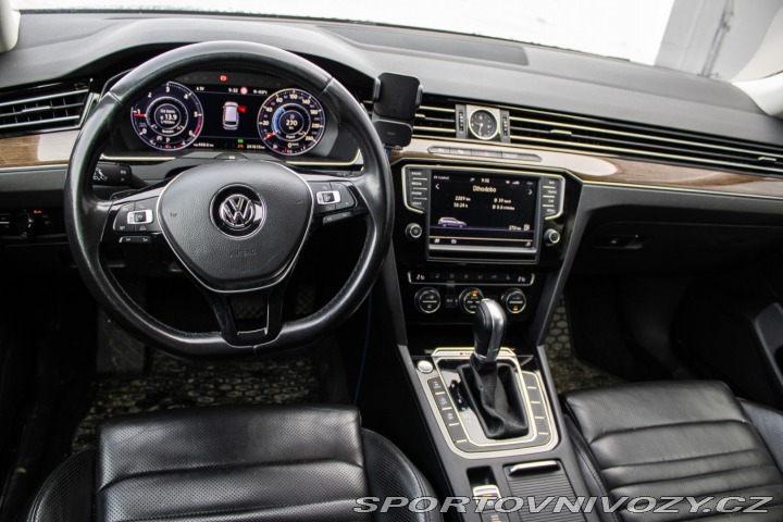 Volkswagen Ostatní modely Passat Variant Variant  2.0 BiTDI 240k B 2015