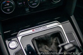 Volkswagen Ostatní modely Passat Variant Variant  2.0 BiTDI 240k B 2015