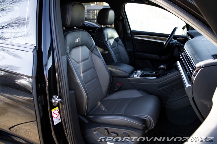 Volkswagen Ostatní modely Touareg  3.0 V6 TDI SCR 286k R-Li 2019