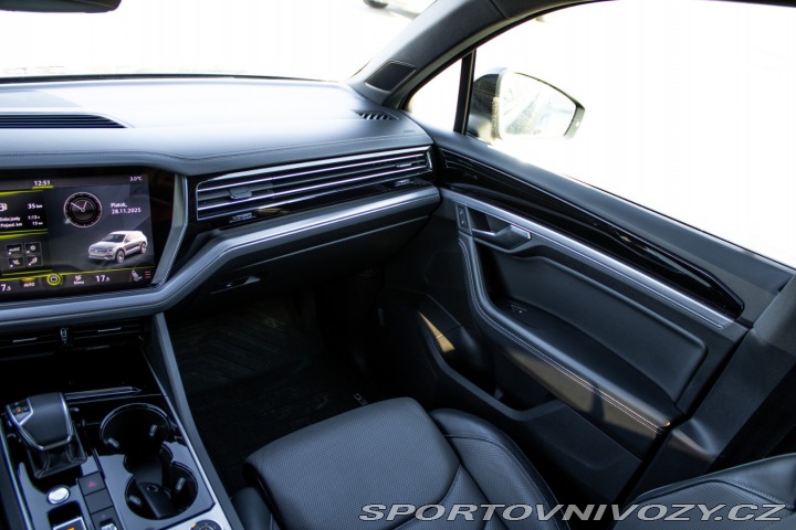 Volkswagen Ostatní modely Touareg  3.0 V6 TDI SCR 286k R-Li 2019