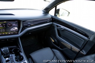 Volkswagen Ostatní modely Touareg 3.0 V6 TDI SCR 286k R-Li 2019