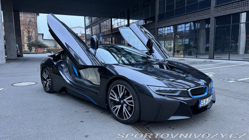 BMW i8 Roadster
