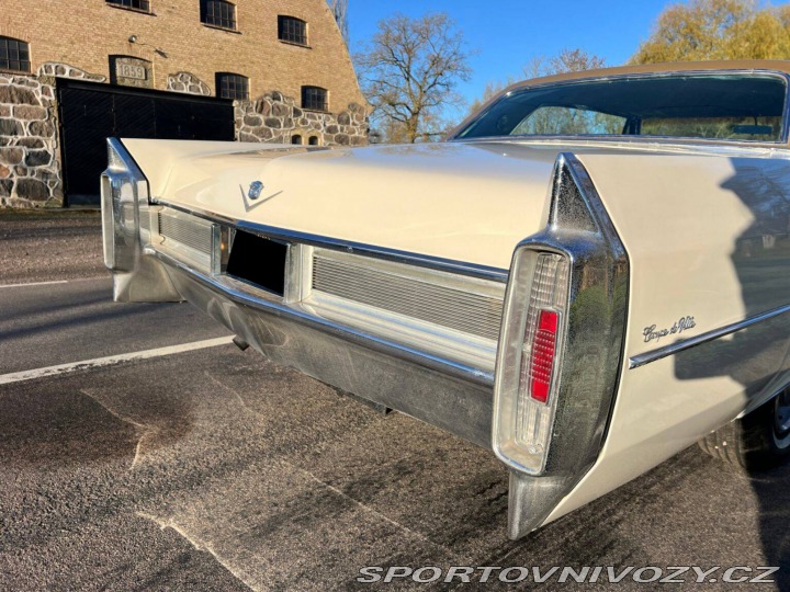Ostatní značky Ostatní modely Cadillac DeVille full-size luxury coupe 1965