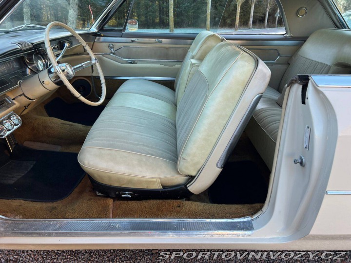 Ostatní značky Ostatní modely Cadillac DeVille full-size luxury coupe 1965