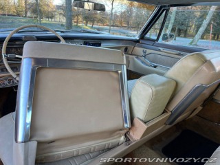 Ostatní značky Ostatní modely Cadillac DeVille full-size luxury coupe 1965