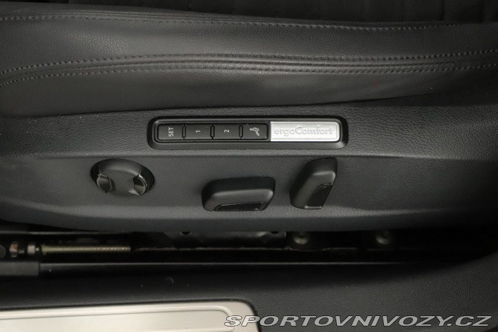 Volkswagen Ostatní modely Passat Highline 2.0 BiTDI 2016