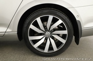 Volkswagen Ostatní modely Passat Highline 2.0 BiTDI 2016