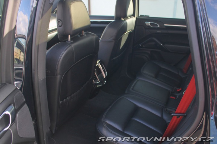 Porsche Cayenne 4,1   V8 S Diesel bez AdB 2015