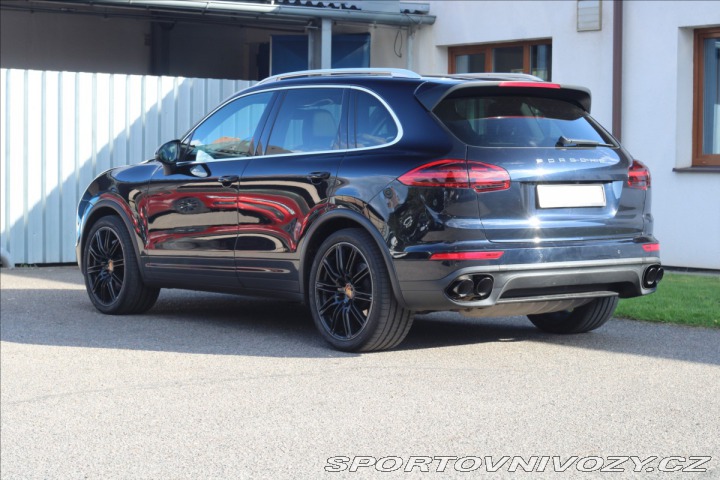 Porsche Cayenne 4,1   V8 S Diesel bez AdB 2015