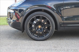 Porsche Cayenne 4,1 V8 S Diesel bez AdB 2015