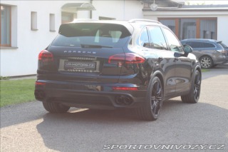 Porsche Cayenne 4,1 V8 S Diesel bez AdB 2015