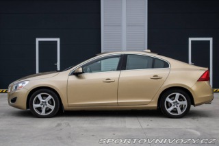 Volvo S60 Momentum, 158kW (2012) / 2012