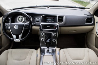 Volvo S60 Momentum, 158kW (2012) / 2012