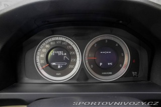 Volvo S60 Momentum, 158kW (2012) / 2012