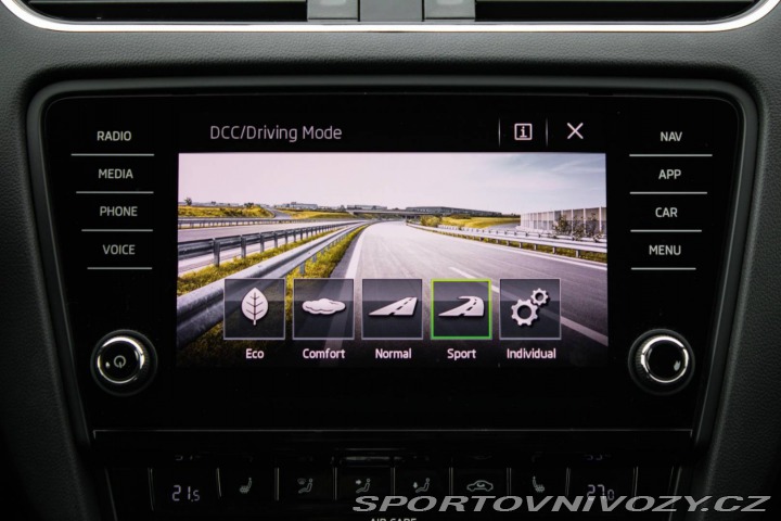 Škoda Octavia RS 2.0 TSI 245k RS DSG, 180 2017