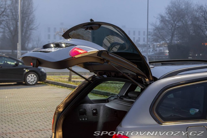 BMW 3 Touring  330d xDrive 320H 2007