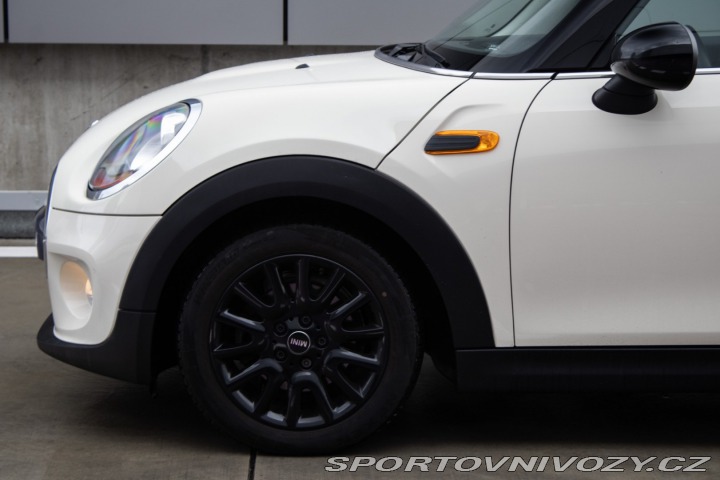 Mini Cooper 85 kW, 6-st. automat, 20 2015