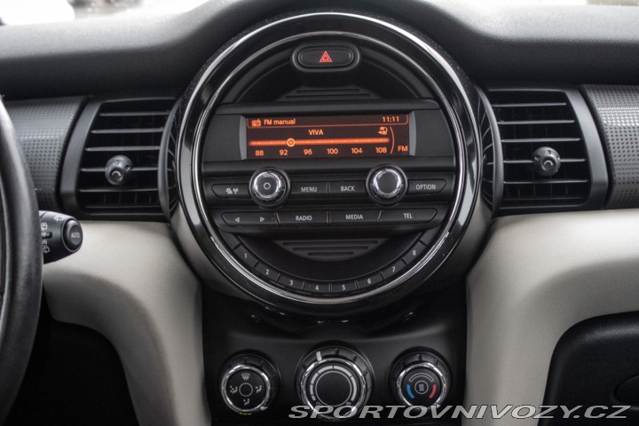 Mini Cooper 85 kW, 6-st. automat, 20 2015