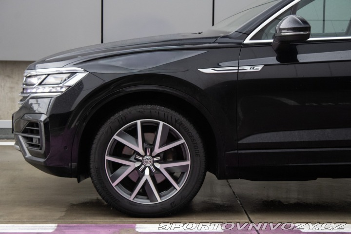 Volkswagen Ostatní modely Touareg  3.0 V6 TDI SCR 286k R-Li 2019