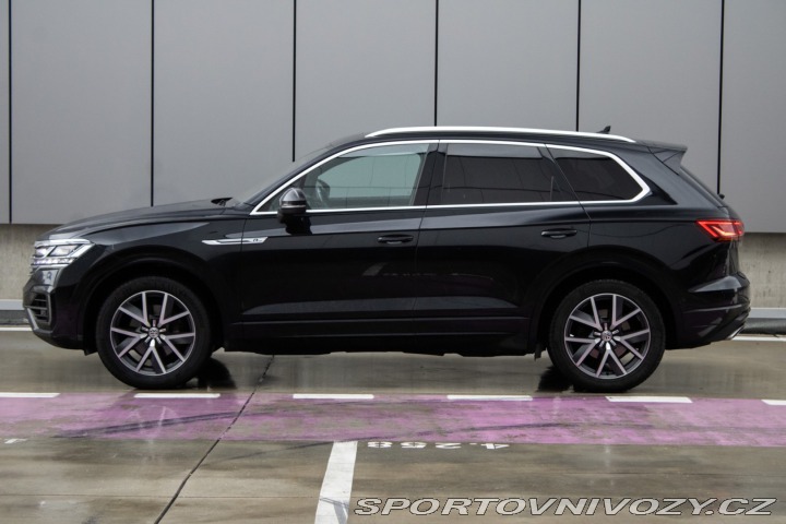 Volkswagen Ostatní modely Touareg  3.0 V6 TDI SCR 286k R-Li 2019