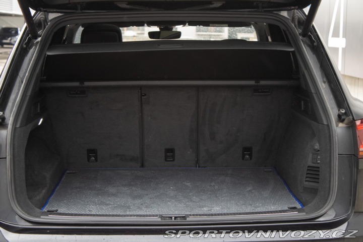 Volkswagen Ostatní modely Touareg  3.0 V6 TDI SCR 286k R-Li 2019