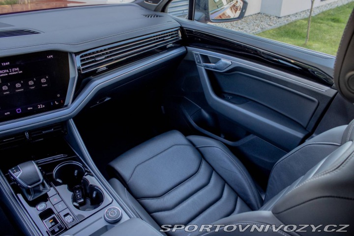 Volkswagen Ostatní modely Touareg  R-Line 4Motion 210Kw ŤAŽ 2024